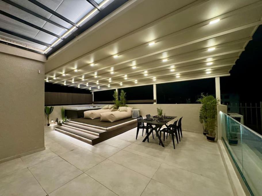 Bluemotion - Cityview Piraeus Exterior photo