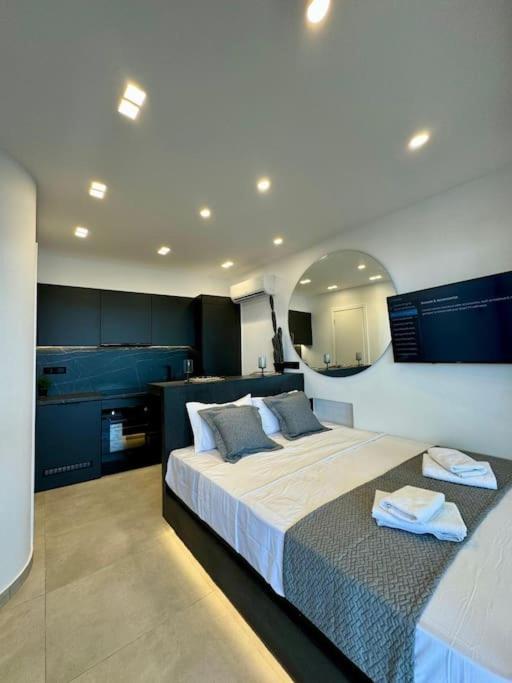 Bluemotion - Cityview Piraeus Exterior photo