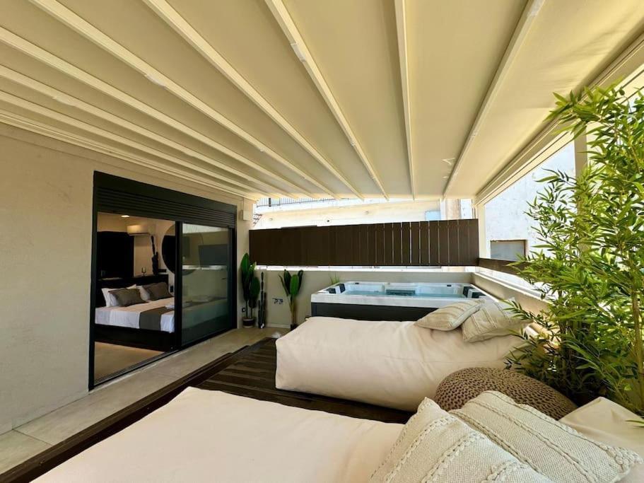 Bluemotion - Cityview Piraeus Exterior photo