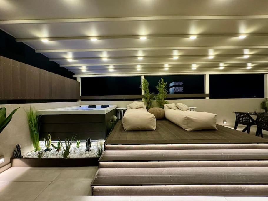 Bluemotion - Cityview Piraeus Exterior photo